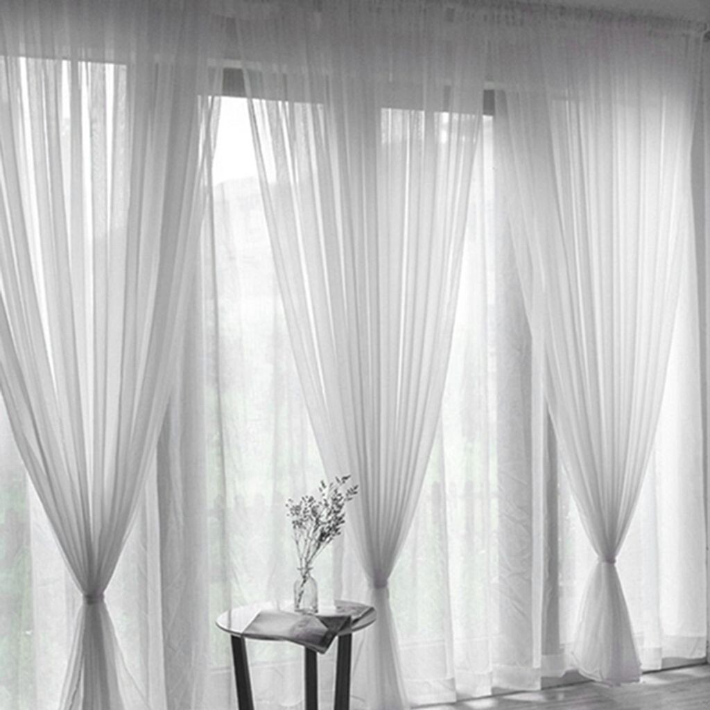 Draperii living